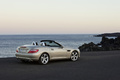 Mercedes SLK 2011 - beige - 3/4 arrière droit