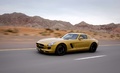 Mercedes SLS AMG Gold Edition 3/4 avant gauche travelling