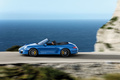 Porsche 997 Carrera 4 GTS - Cabriolet bleu - profil, dynamique