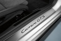 Porsche 997 Carrera GTS blanc pas de porte