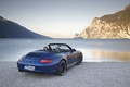 Porsche 997 Carrera GTS Cabriolet bleu 3/4 arrière droit