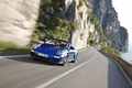 Porsche 997 Carrera GTS Cabriolet bleu 3/4 avant gauche travelling penché 2