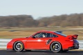Porsche 997 GT2 RS rouge 3/4 arrière gauche filé 3