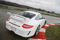 Porsche 997 GT3 MkII blanc 3/4 arrière droit penché 2