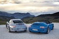 Porsche 997 Speedster bleu 3/4 arrière droit & 997 Sport Classic gris 3/4 arrière gauche