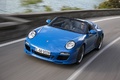 Porsche 997 Speedster bleu 3/4 avant gauche travelling penché vue de haut
