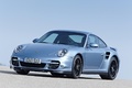 Porsche 997 Turbo S bleu 3/4 avant gauche penché