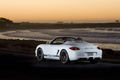 Porsche Boxster Spyder blanc 3/4 arrière gauche