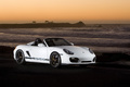 Porsche Boxster Spyder blanc 3/4 avant droit