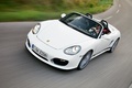 Porsche Boxster Spyder blanc 3/4 avant gauche travelling penché vue de haut 2