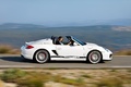 Porsche Boxster Spyder blanc filé penché 2