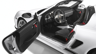 Porsche Boxster Spyder blanc intérieur 3