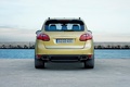Porsche Cayenne S jaune face arrière