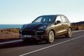 Porsche Cayenne Turbo - 3/4 avant gauche, dynamique