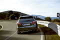 Porsche Cayenne Turbo anthracite face arrière travelling penché