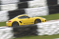 Porsche Cayman R jaune filé penché 2