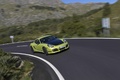 Porsche Cayman R vert 3/4 avant droit travelling penché 2