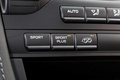 Porsche Cayman R vert boutons console centrale