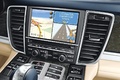 Porsche Panamera Turbo bleu écran console centrale