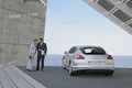 Porsche Panamera Turbo gris 3/4 arrière gauche 3