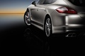 Porsche Panamera Turbo gris 3/4 arrière gauche coupé