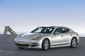Porsche Panamera Turbo gris 3/4 avant gauche 2