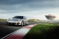 Porsche Panamera Turbo gris 3/4 avant gauche travelling penché
