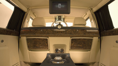 Rolls Royce Phantom LWB noir/gris intérieur