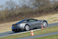 Aston Martin DBS anthracite 3/4 arrière droit penché