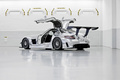 Mercedes SLS AMG GT3 chrome 3/4 arrière gauche porte ouvertes