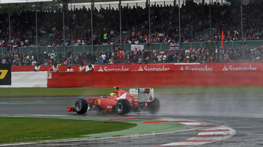 Silverstone 2011 Ferrari 3/4 arrière pluie