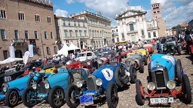 Parterre de Bugatti, bleu, face Gran Place