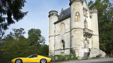 Chantilly Arts & Elégance 2016 - Lamborghini Miura P400 jaune profil