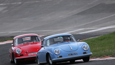 Coupes de Printemps 2015 - Porsche 356 bleu 3/4 avant droit
