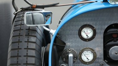 Coupes de Printemps 2016 - Bugatti Type 35 bleu jauges tableau de bord