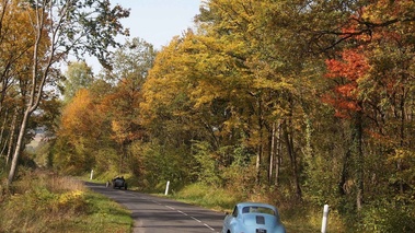 Journées d'Automne 2012 - Porsche 356 bleu face arrière penché
