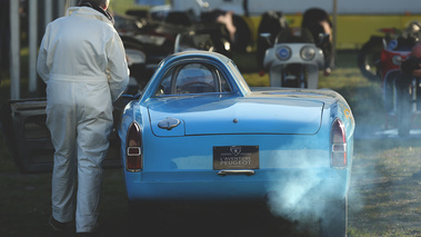 Les Grandes Heures Automobiles 2015 - Peugeot bleu face arrière