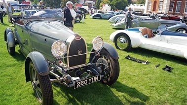 Bugatti Type 43A gris 3/4 avant droit