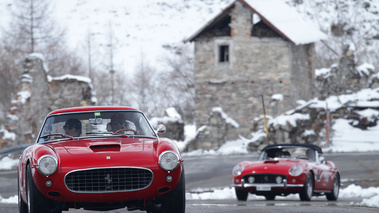 Serenissima Louis Vuitton Classic Run 2012 - Ferrari 250 GTB SWB rouge face avant