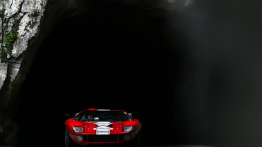 Ford GT40 rouge face avant