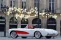 Traversée de Paris 2012 - Chevrolet Corvette C1 blanc/rouge 3/4 arrière gauche