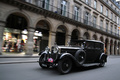 Traversée de Paris 2012 - Hispano-Suiza noir 3/4 avant gauche travelling penché