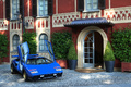Villa d'Este 2016 - Lamborghini Countach bleu 3/4 avant droit portes ouvertes