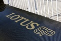 Lotus Exige S1 gris logo aileron