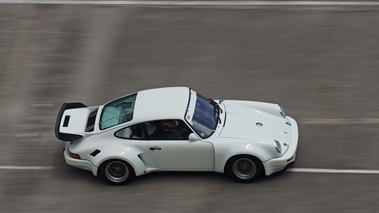 Porsche 911 Carrera 3.0 RSR blanc filé