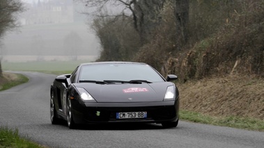 Lamborghini Gallardo noir 3/4 avant droit