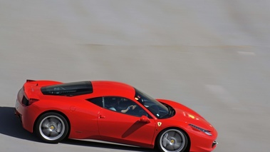 Rendez-Vous Ferrari 2012 - Ferrari 458 Italia rouge filé