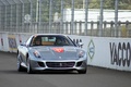 Rendez-Vous Ferrari 2012 - Ferrari 599 GTB Fiorano gris 3/4 avant droit