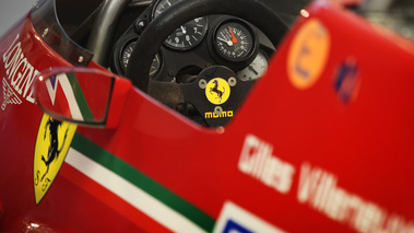 Musée Ferrari - F1 rouge compteurs