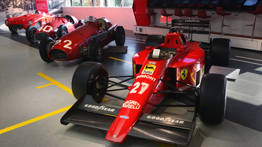 Musée Ferrari - F1 rouge face avant
